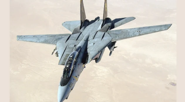 F-14 Tomcat Fighter Jet