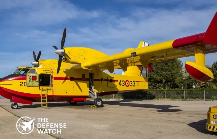 CL-415 Bombardier Images