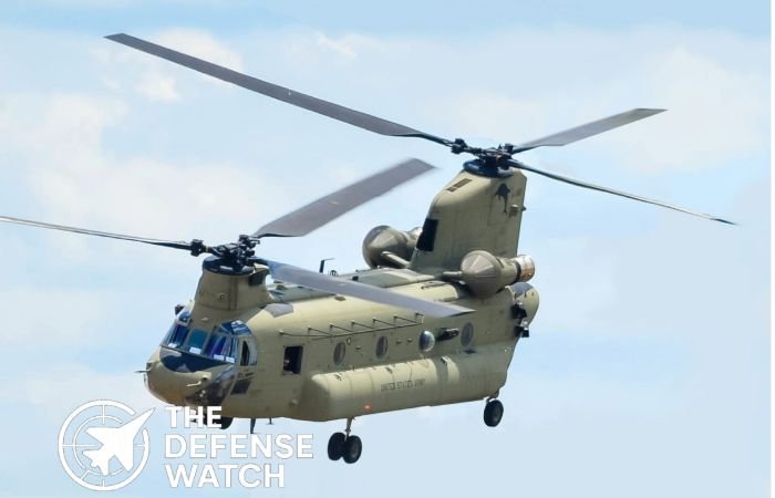 ch-47 chinook helicopter