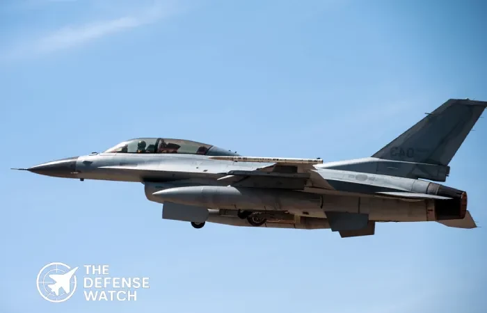 KF-16 Fighting Falcon