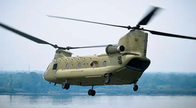 CH-47D Chinook Helicopter