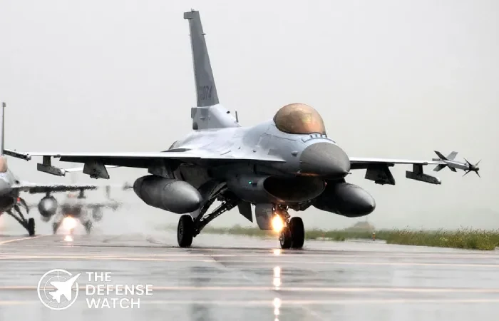 KF-16 Fighting Falcon