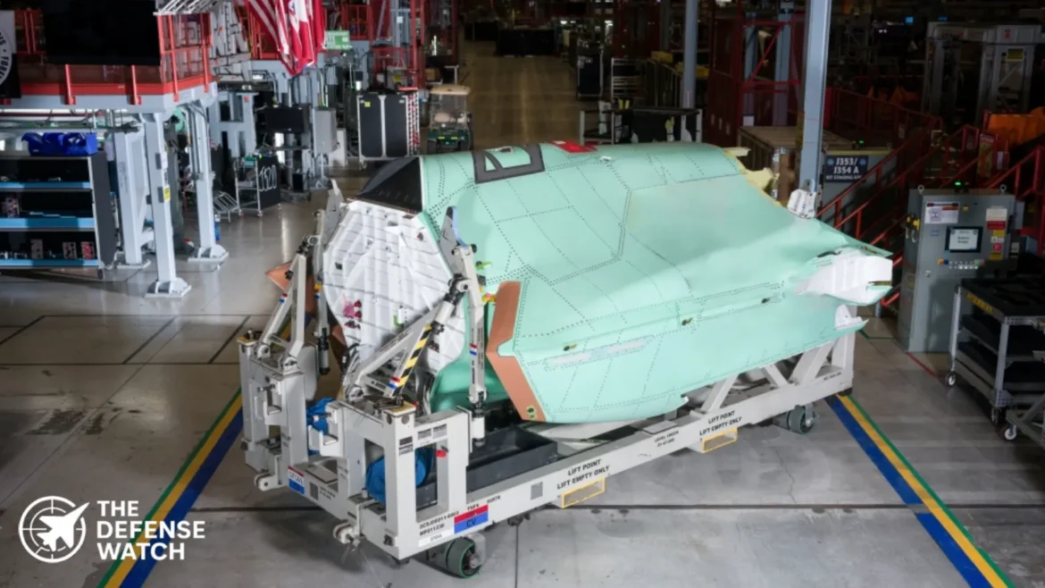 F 35 center fuselage delivery