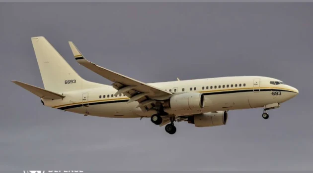 Boeing C-40C Clipper Airlift